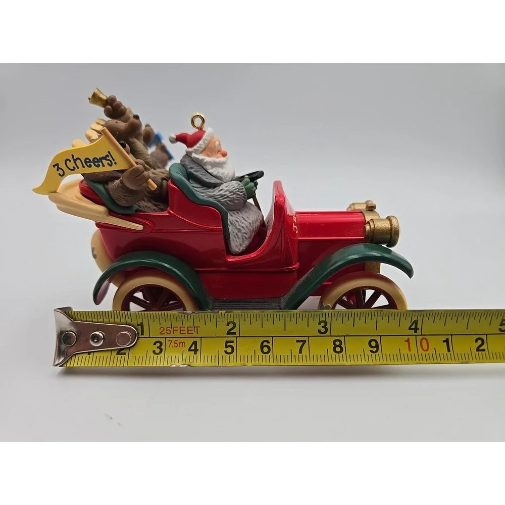 Vintage 1999 Hallmark Keepsake Ornament Jazzy‎ Jalopy Santa Claus & Reindeers